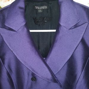 Tahari Skirt Suit Sz. 4 NWOT